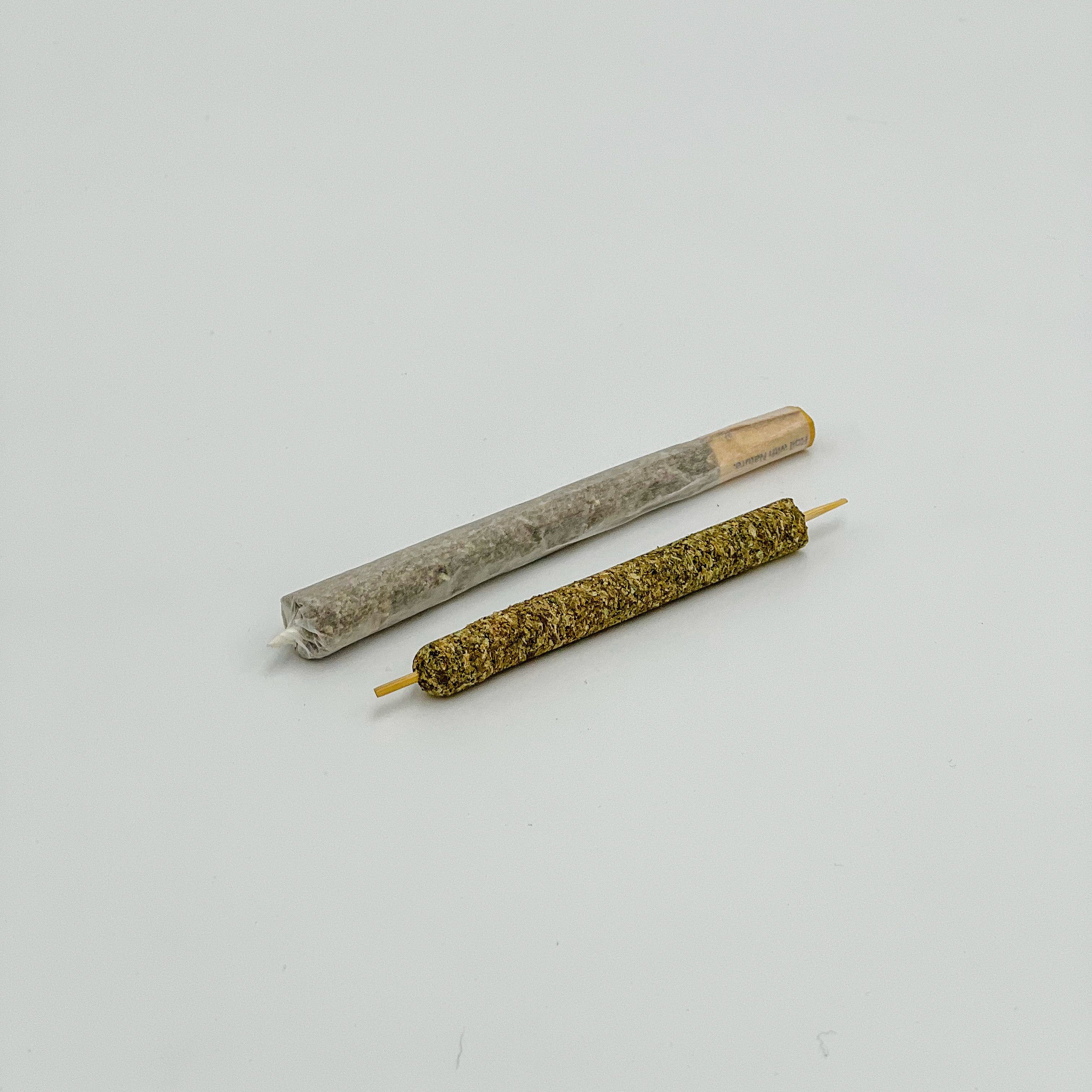 1 gram of marijuana rolled into a cannagar that has a bamboo skewer for the joint’s airflow and one cannagar wrapped in the hemp paper as a final, smokeable product
